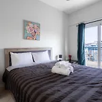 Xxxxxxxxxxxx Apartment *